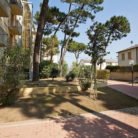 Delfini * Llido Degli Estensi