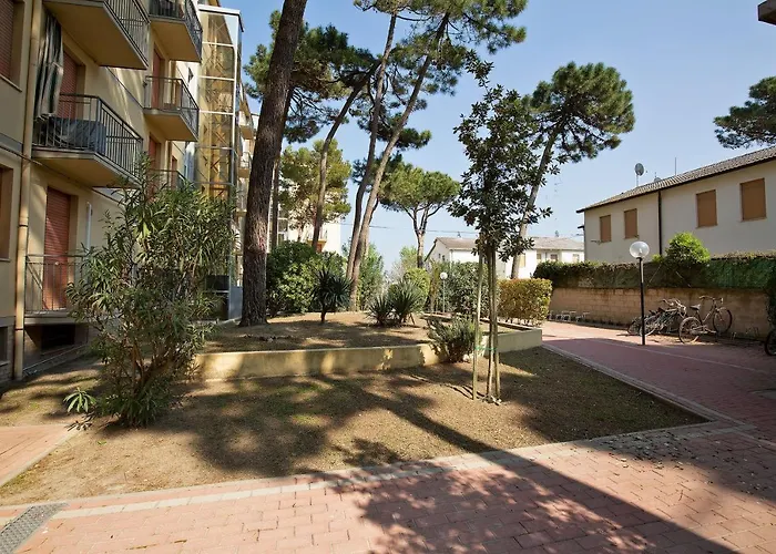 Delfini * Llido Degli Estensi